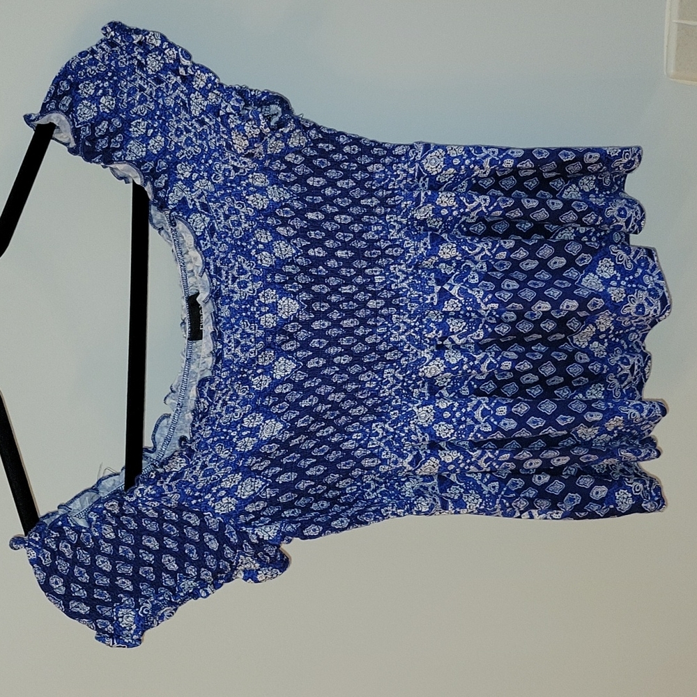 Rue 21 Blue Bandana Print Smocked babydoll Top Medium